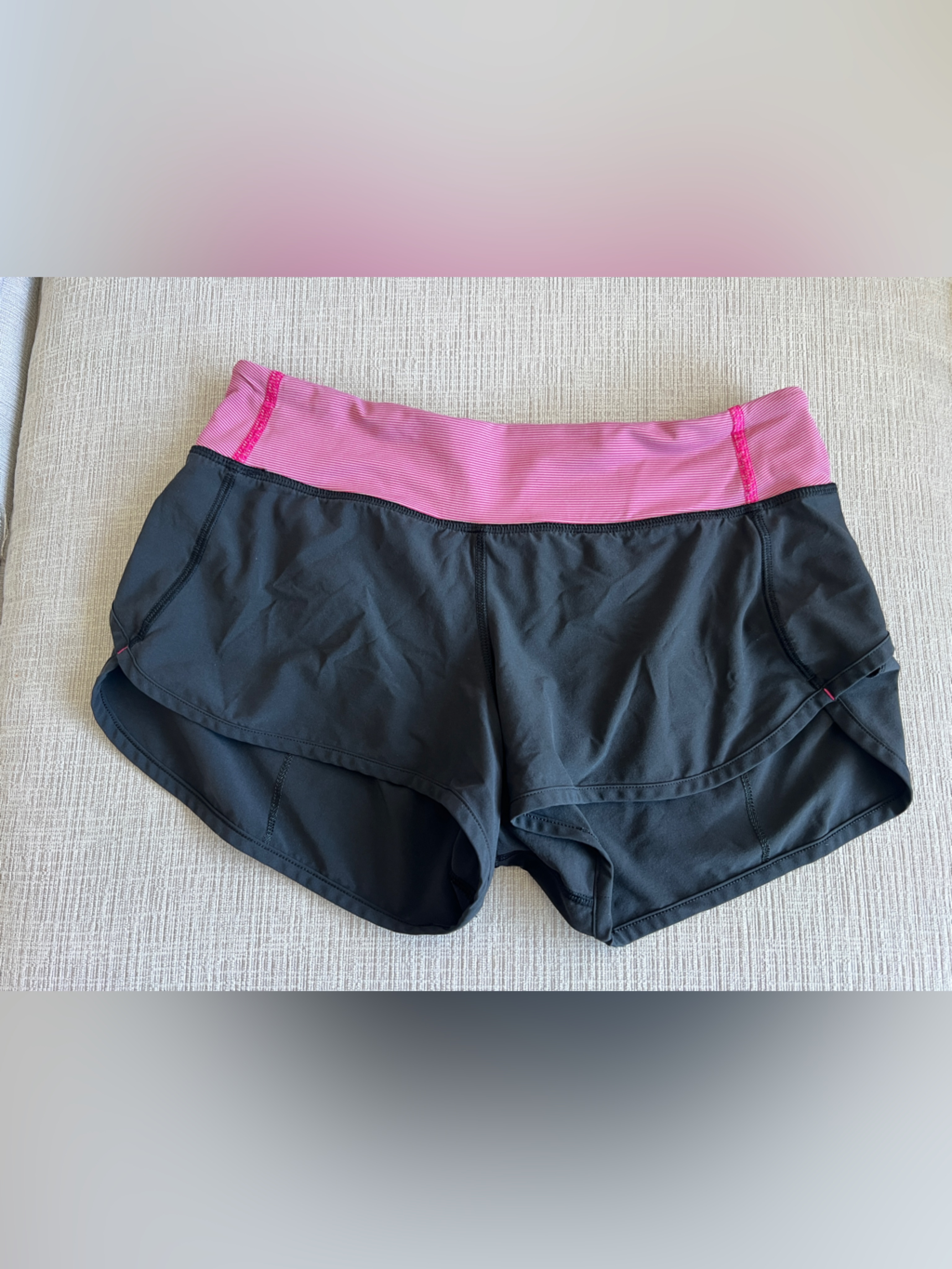 Like New Sz 6 Lululemon Pink And Black Speed Shorts
